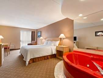 Days By Wyndham Near The Falls 2*